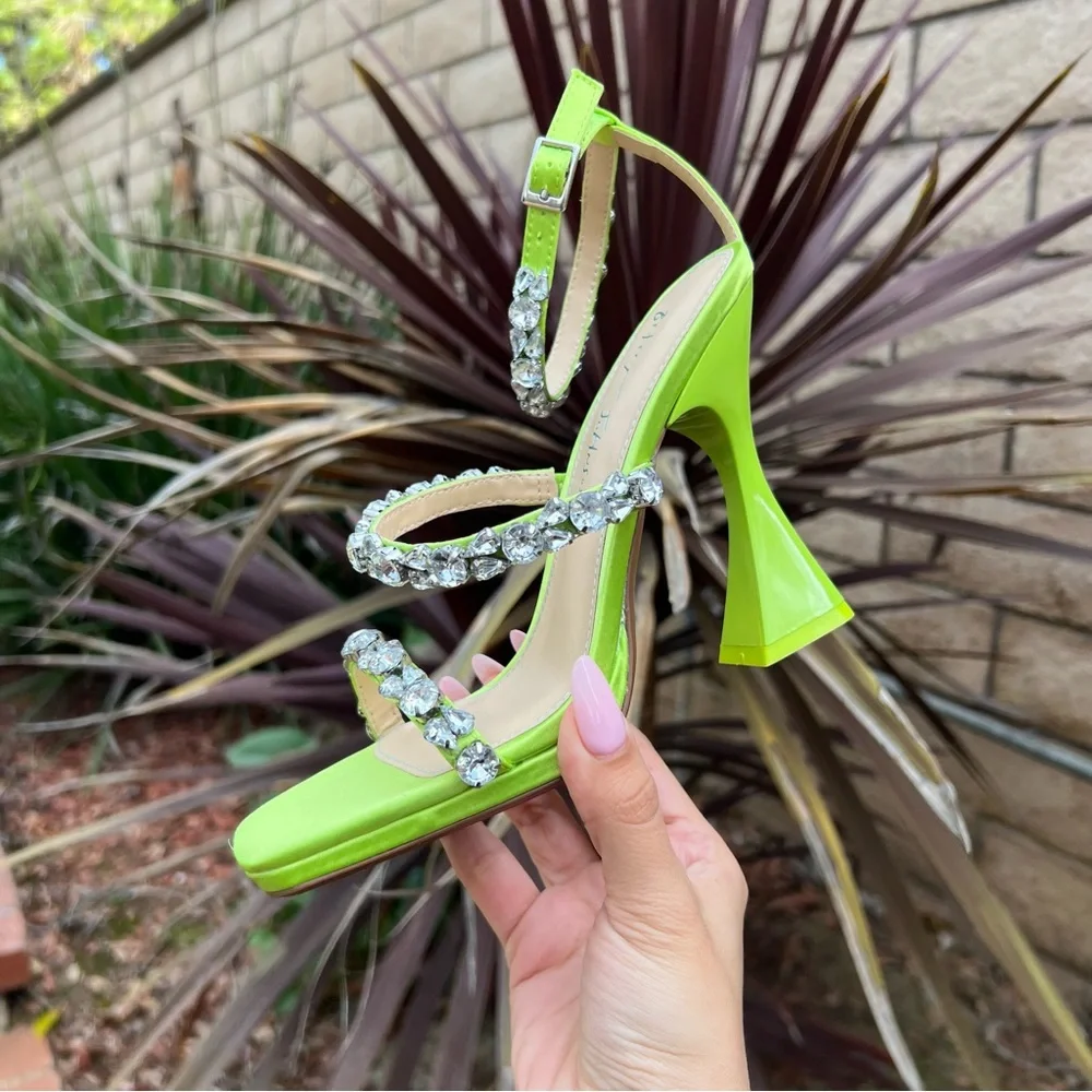 Betsy Johnson Rhinestone Glam SB-Perry Green Heels NEW In Box (Multiple Sizes) - Picture 14 of 16